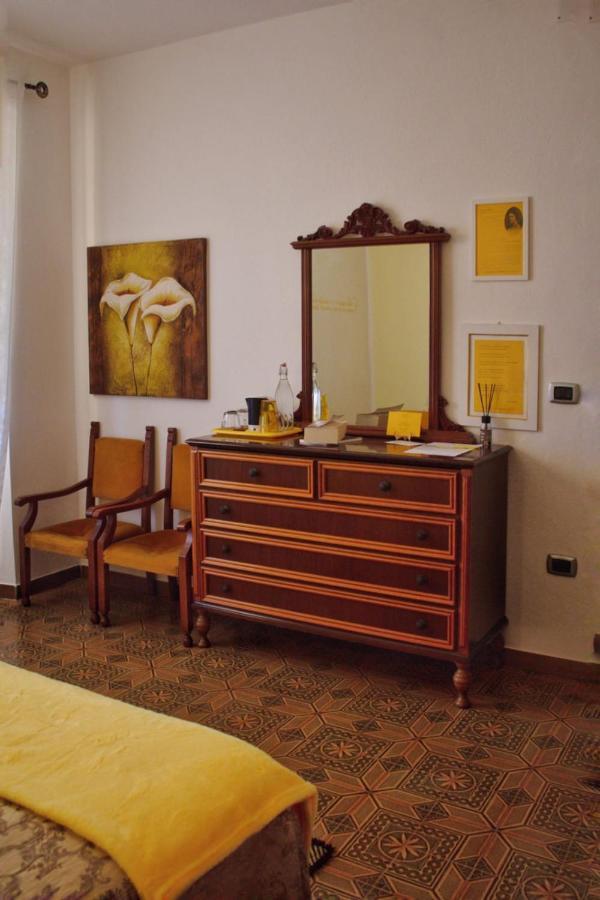 La Collina Dei Ciliegi Bed & Breakfast Sarule Luaran gambar