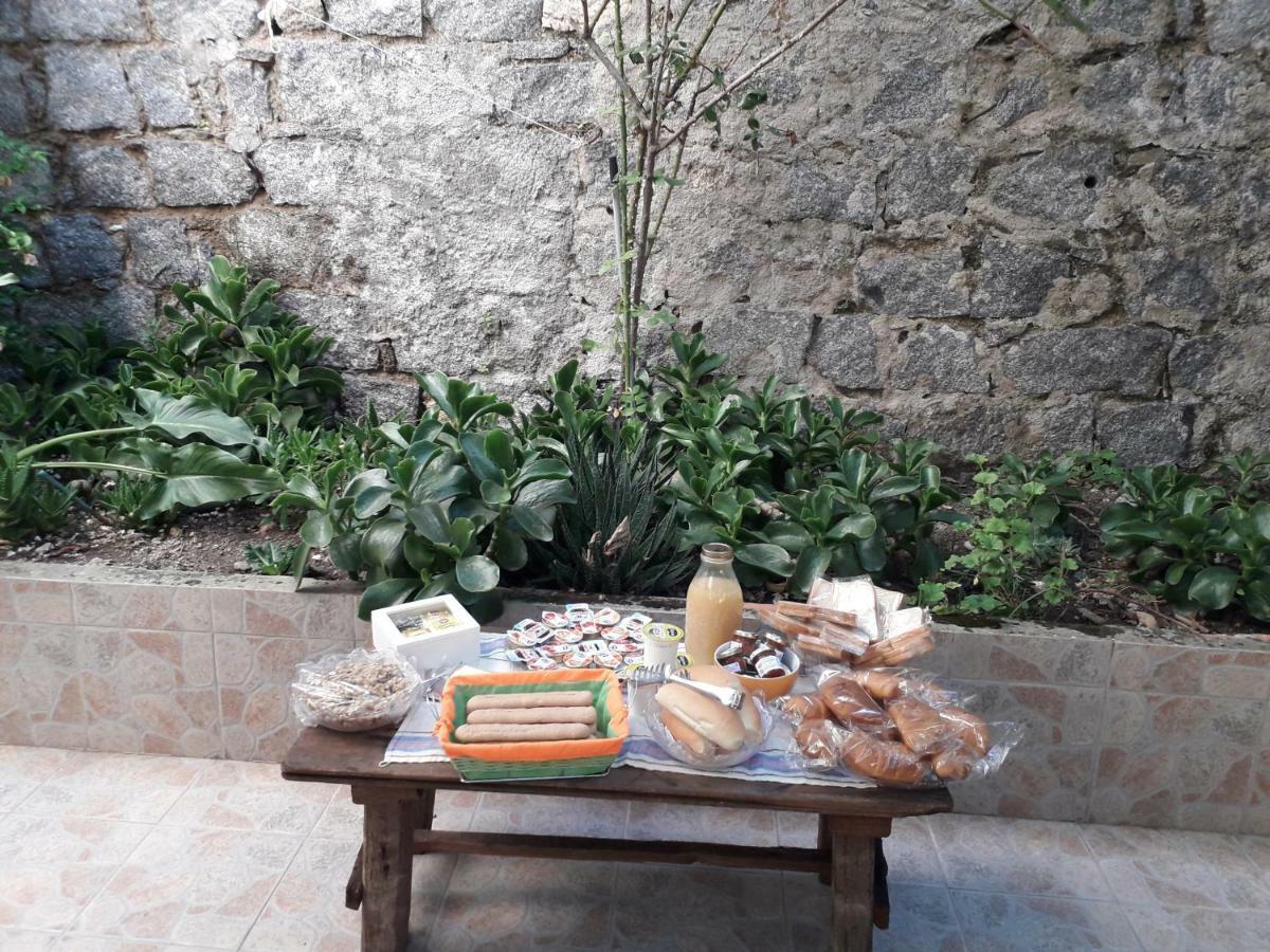 La Collina Dei Ciliegi Bed & Breakfast Sarule Luaran gambar